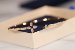 LV IDYLLE GOLD OPEN BRACELET DIAMOND PAVED