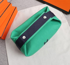 HM BRIDE-A-BRAC 21 JADE CANVAS