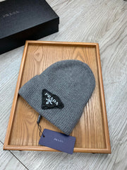 BEANIE HAT IN RHINO GRAY WOOL 431361