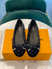 LV WOMEN'S BALLET FLAT IN BLACK MONOGRAM SUEDE WITH BOW