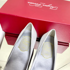 BELLE VIVIER PUMPS IN PLATINUM SILK