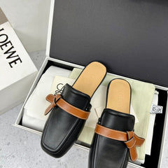 LW GATE BROWN BELTED MULE BLACK CALFSKIN