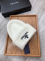 BEANIE HAT IN WHITE WOOL 108748
