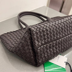 SMALL CABAT 32 IN HICKORY BROWN LAMBSKIN