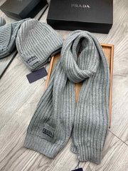 SET SCARF AND HAT IN PALE GRAY WOOL AND RABBIT FUR 388992