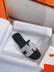 0RAN SANDAL BLACK CANVAS