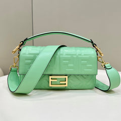 BAGUETTE WITH FF MOTIF 27 IN DE YORK GREEN SOFT LAMBSKIN GOLD HARDWARE