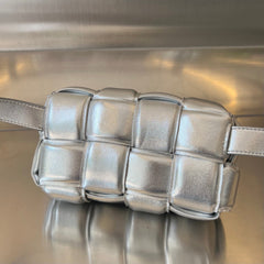 MINI CASSETTE 18 IN SILVER LAMBSKIN