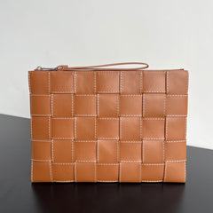 LARGE CASSETTE POUCH 35 IN BURNT SIENNA CALFSKIN