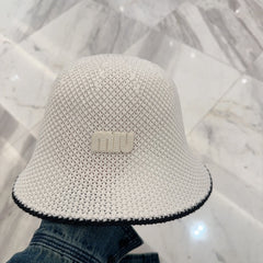 MM BUCKET IN WHITE MESH FABRIC