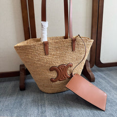 MEDIUM SUPPLE CELINE CLASSIC PANIER IN RAFFIA AND CALFSKIN