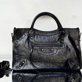 SMALL 30 LE CITY BAG IN BLACK LEATHER
