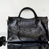 MINI 24 LE CITY BAG IN BLACK LEATHER