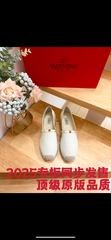FLAT ESPADRILLE IN WHITE CALFSKIN 2 CM WITH STUDS