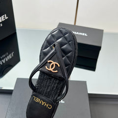 FLIP-FLOPS IN BLACK LAMBSKIN WITH RAFFIA