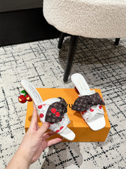 LV CHERRY HIGH HEELS 25S IN WHITE CALFSKIN WITH BOW STYLE 9