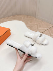 HM 25S ORAN SANDAL IN WHITE SHEARLING WITH SILVER HARDWARE