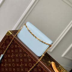 WALLET ON CHAIN BLOOM 20 IN AZUR BLUE CALFSKIN