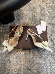 VLTN HIGH HEEL 25S 80 MM IN WHITE CALFSKIN WITH BOW