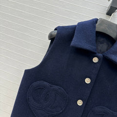 CHANEL 25S KNIT VEST WITH TWO HEART-SHAPED POCKETS 344