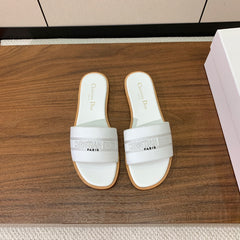 DIOR 25S DWAY SLIDE IN WHITE CALFSKIN