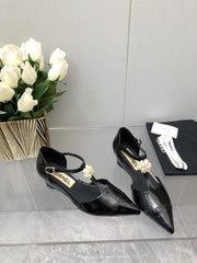 CAMELLIA CAP JANE SANDALS IN BLACK LAMBSKIN