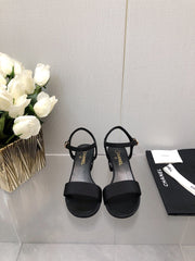 BLOCK HEEL WITH CRYSTAL 5 CM SANDAL IN BLACK FABRIC