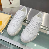 LV WOMEN GROOVY PLATFORM IN WHITE EMBOSSED CALFSKIN