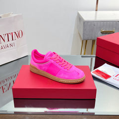 VALENTINO 25S UPVILLAGE SNEAKERS IN PINK SUEDE