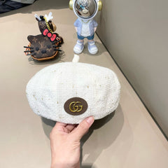 BERRET HAT IN WHITE TWEED 394273
