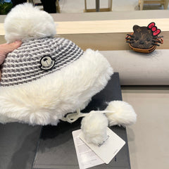 BEANIE HAT IN WHITE WOOL AND FLEECE 436749