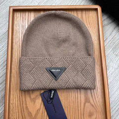 BEANIE HAT IN MEDIUM BROWN WOOL AND RABBIT FUR 436401