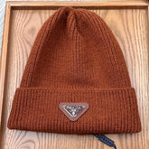 BEANIE HAT IN UMBER BROWN WOOL 332398