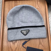 BEANIE HAT IN DOVE GRAY WOOL 349650
