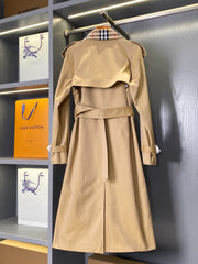 BURBERRY 25S TRENCH COAT 237