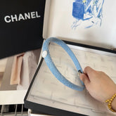 HEADBAND IN SKY BLUE TWEED CRYSTALS LOGO 407888