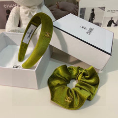 OLIVE GREEN VELVET HAIRBAND 124629
