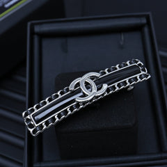 CHANEL 25P LEATHER-THREADED HAIR CLIP