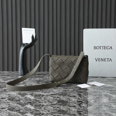 BOTTEGA VENETA 25S DIAGO 22 IN DARK OLIVE CALFSKIN SILVER HARDWARE