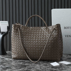 BOTTEGA VENETA 25S LARGE ANDIAMO 42 IN DARK BROWN CALFSKIN GOLD HARDWARE