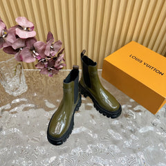 BOTTINE LV BEAUBOURG IN ARMY GREEN GLOSSY CALFSKIN
