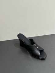 LP HIGH HEELS 25S IN BLACK LAMBSKIN