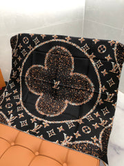 LV SCARF 90 CM IN SILK 704582