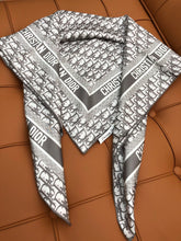 DIOR SCARF 90 IN SILK 704590