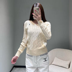 RALPH LAUREN KNITTED V-NECK SWEATER 404