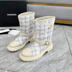 CHANEL 25S MID-CALF BOOTS 45MM IN BEIGE CALFSKIN AND WHITE TWEED GOLD HARDWRE