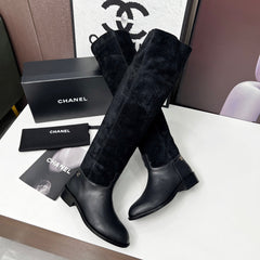 CHANEL 25S KNEE-HIGH BOOTS 35MM IN BLACK CALFSKIN AND SUEDE