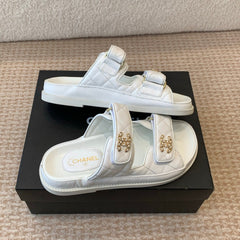 DAD SANDAL IN WHITE SHEEPSKIN MULE