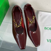 SHARP CHAIN PUMP 6 CM IN MAHOGANY RED CALFSKIN