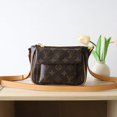 LV 25S SHOULDER BAG 19 IN BROWN MONOGRAM CALFSKIN GOLD HARDWARE